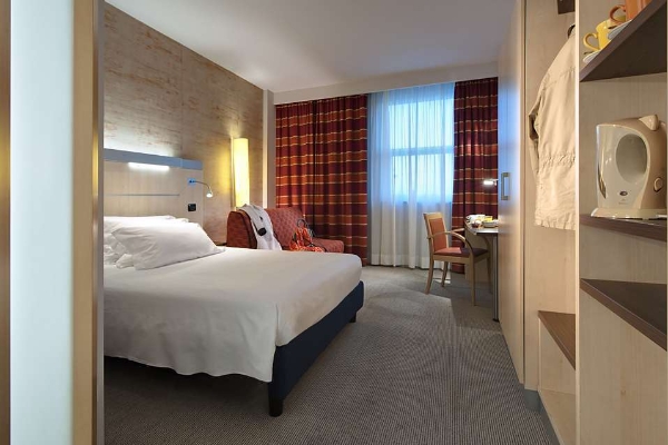B&B Hotel Cherasco Langhe
